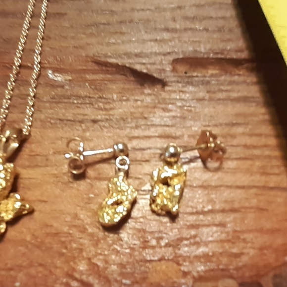 14 K yellow gold Nugget style pendant and Nugget style dangle earrings - Picture 8 of 8